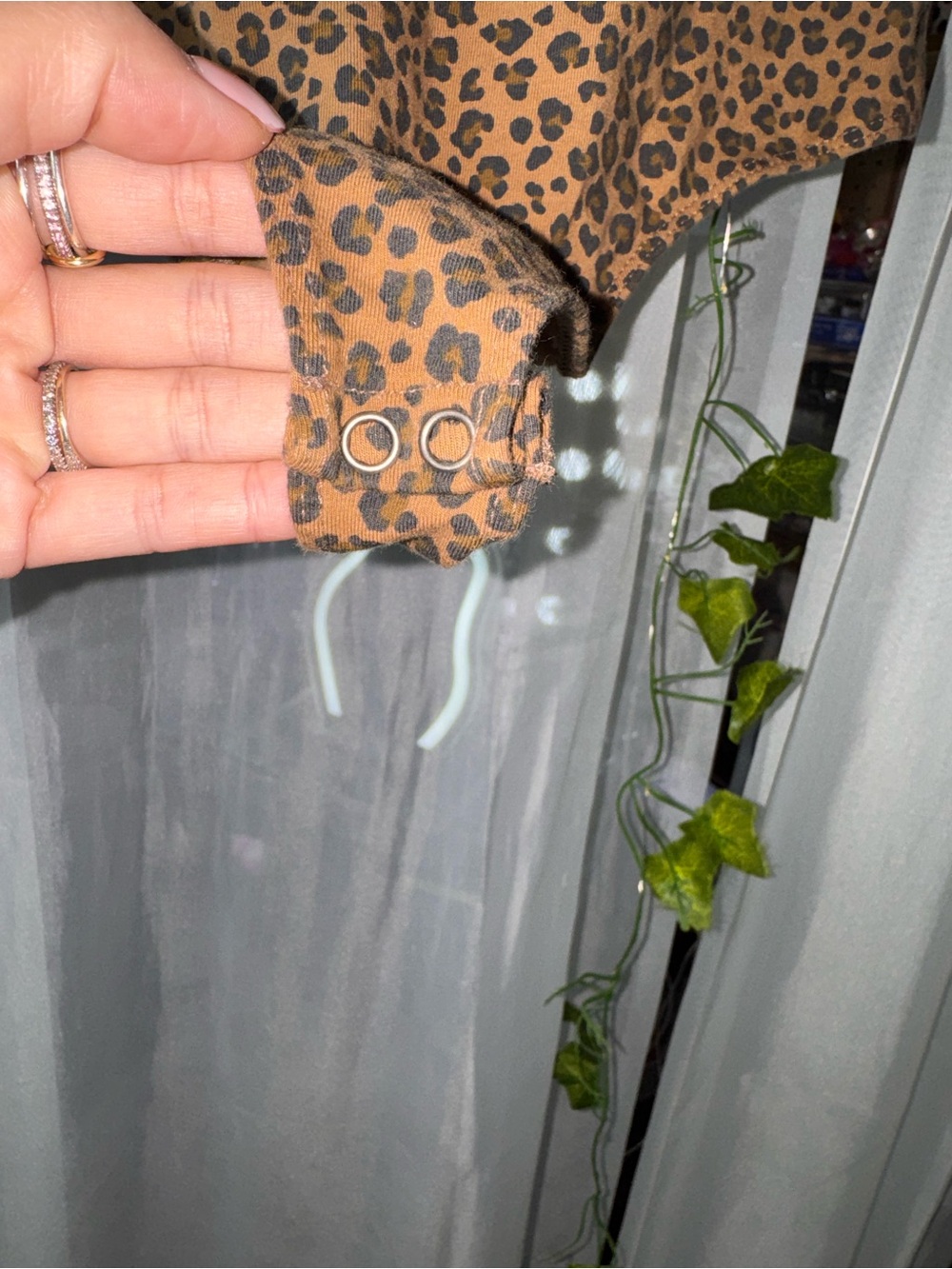 American Eagle Outfitters Leopard Print Bodysuit size M - Picture 4 of 5